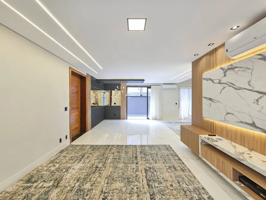 Casa com 5 quartos à venda, 273m2 em Riviera de São Lourenço, Bertioga - SP - imagem 5 Foto 5 de Casa com 5 quartos à venda, 273m2 em Riviera de São Lourenço, Bertioga - SP