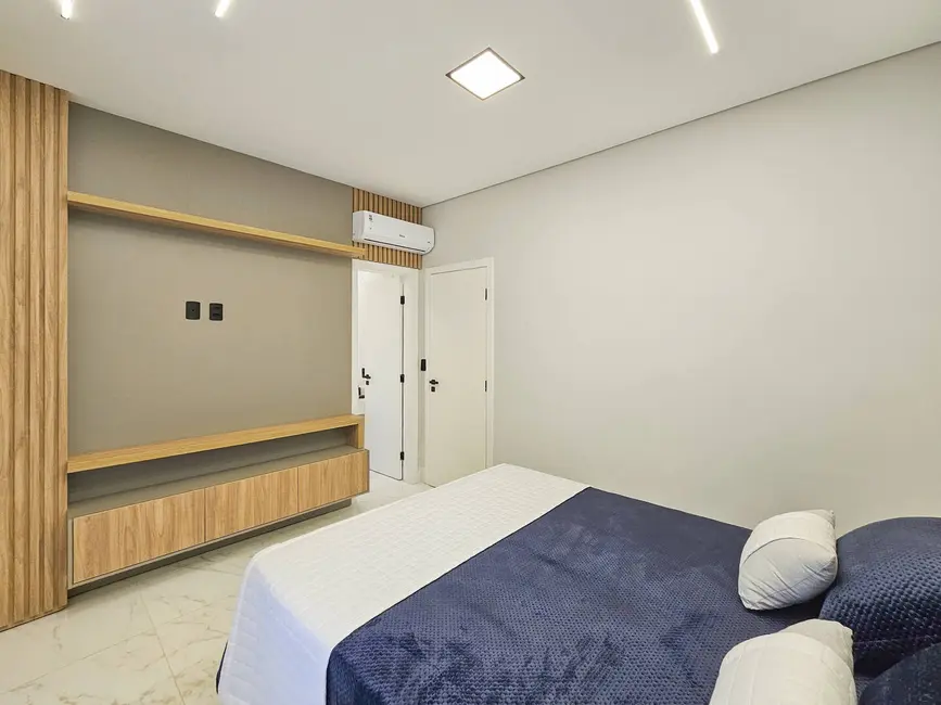 Casa com 5 quartos à venda, 273m2 em Riviera de São Lourenço, Bertioga - SP - imagem 7 Foto 7 de Casa com 5 quartos à venda, 273m2 em Riviera de São Lourenço, Bertioga - SP