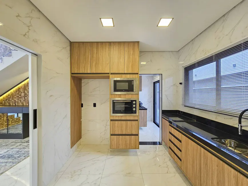 Casa com 5 quartos à venda, 273m2 em Riviera de São Lourenço, Bertioga - SP - imagem 6 Foto 6 de Casa com 5 quartos à venda, 273m2 em Riviera de São Lourenço, Bertioga - SP