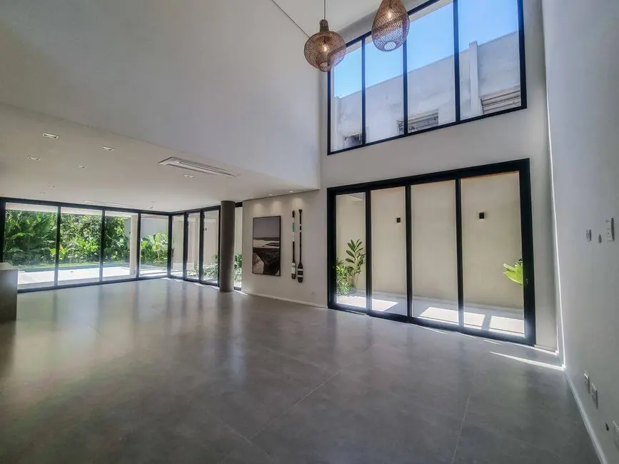 Foto 2 de Casa com 4 quartos à venda, 355m2 em Riviera de São Lourenço, Bertioga - SP