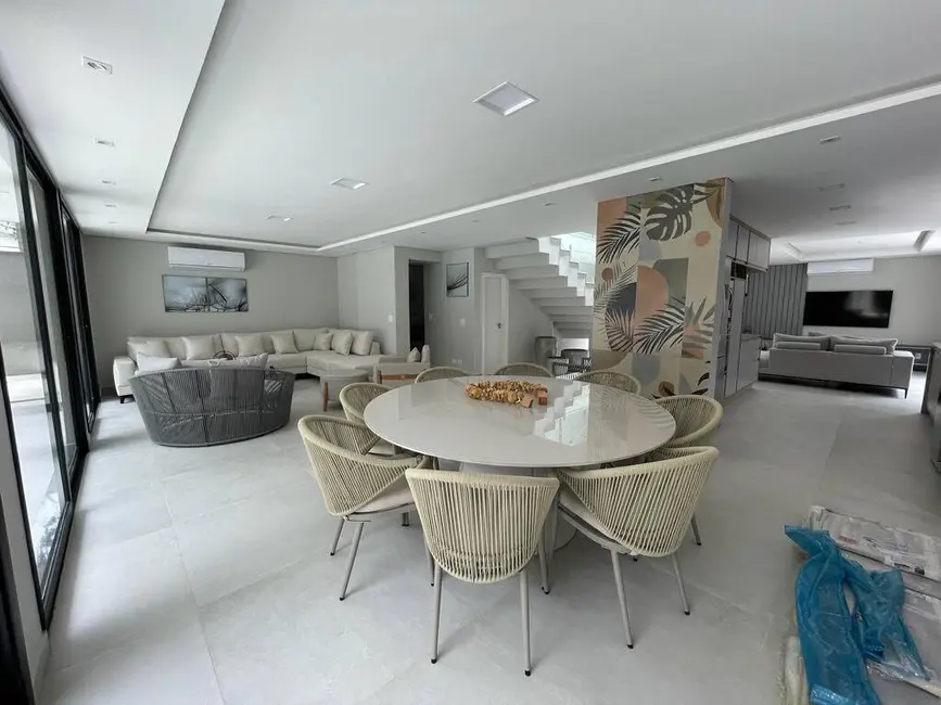 Foto 5 de Casa com 5 quartos à venda, 379m2 em Riviera de São Lourenço, Bertioga - SP