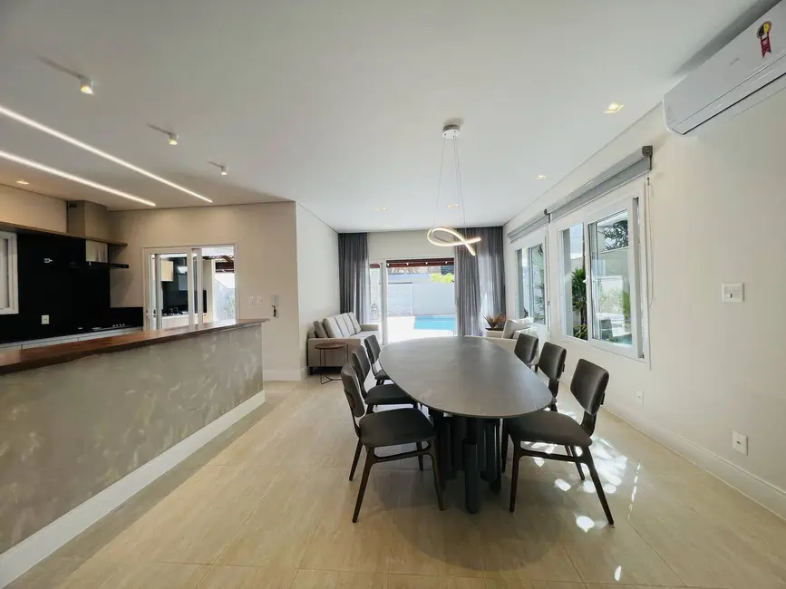 Casa com 4 quartos à venda, 349m2 em Riviera de São Lourenço, Bertioga - SP - imagem 2 Foto 2 de Casa com 4 quartos à venda, 349m2 em Riviera de São Lourenço, Bertioga - SP