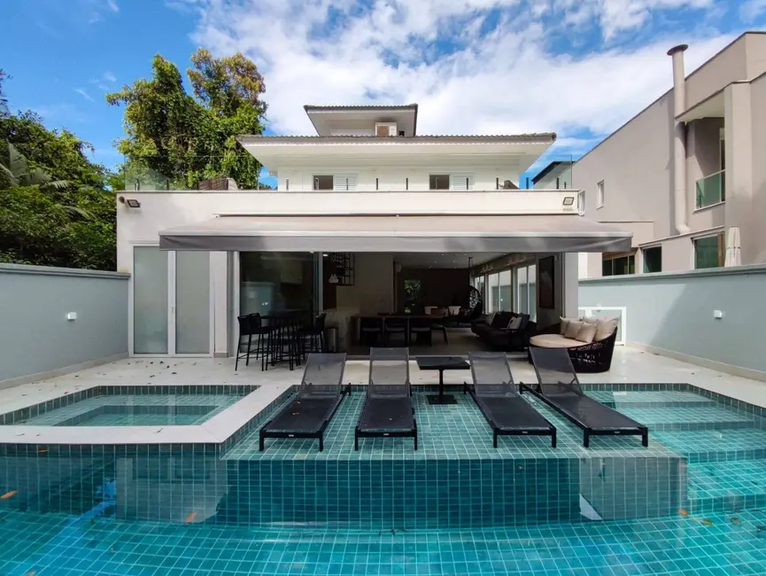 Foto 1 de Casa com 4 quartos à venda, 240m2 em Riviera de São Lourenço, Bertioga - SP