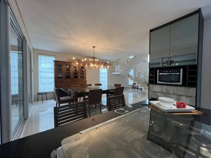 Foto 3 de Casa com 4 quartos à venda, 312m2 em Riviera de São Lourenço, Bertioga - SP