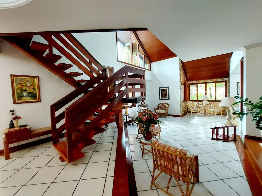 Foto 3 de Casa com 7 quartos à venda, 837m2 em Riviera de São Lourenço, Bertioga - SP