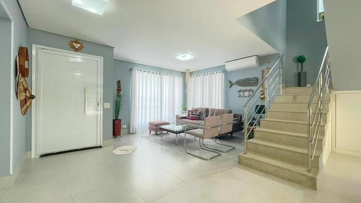 Casa com 6 quartos à venda, 250m2 em Riviera de São Lourenço, Bertioga - SP - imagem 6 Foto 6 de Casa com 6 quartos à venda, 250m2 em Riviera de São Lourenço, Bertioga - SP