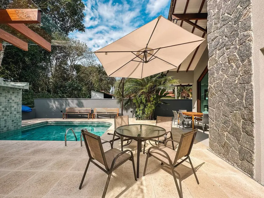 Casa com 4 quartos à venda, 320m2 em Riviera de São Lourenço, Bertioga - SP - imagem 7 Foto 7 de Casa com 4 quartos à venda, 320m2 em Riviera de São Lourenço, Bertioga - SP