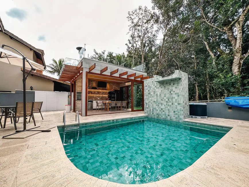 Casa com 4 quartos à venda, 320m2 em Riviera de São Lourenço, Bertioga - SP - imagem 4 Foto 4 de Casa com 4 quartos à venda, 320m2 em Riviera de São Lourenço, Bertioga - SP