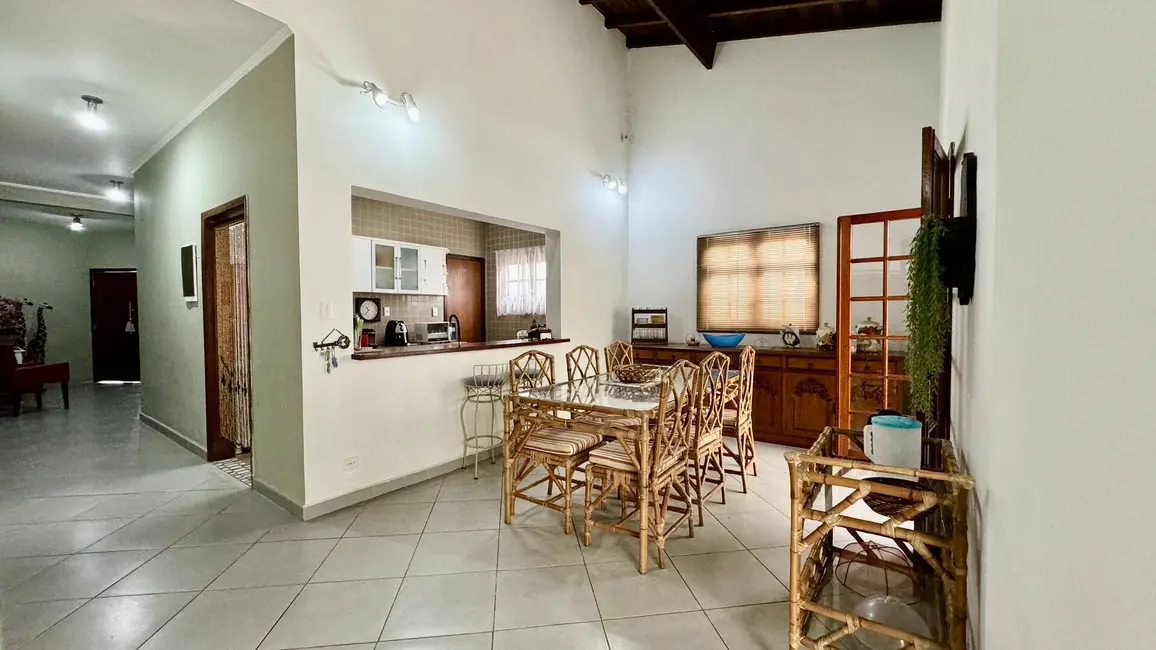 Foto 2 de Casa com 4 quartos à venda, 209m2 em Riviera de São Lourenço, Bertioga - SP