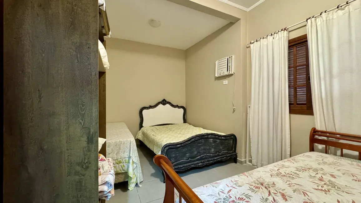 Casa com 4 quartos à venda, 209m2 em Riviera de São Lourenço, Bertioga - SP - imagem 8 Foto 8 de Casa com 4 quartos à venda, 209m2 em Riviera de São Lourenço, Bertioga - SP