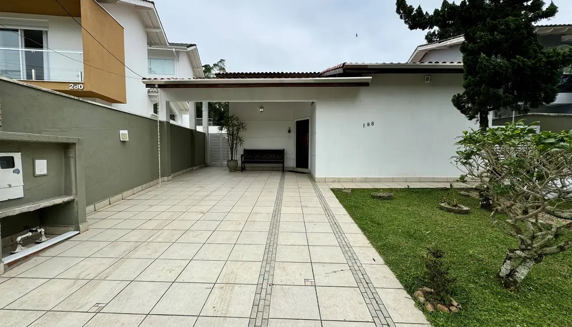 Casa com 4 quartos à venda, 209m2 em Riviera de São Lourenço, Bertioga - SP - imagem 5 Foto 5 de Casa com 4 quartos à venda, 209m2 em Riviera de São Lourenço, Bertioga - SP