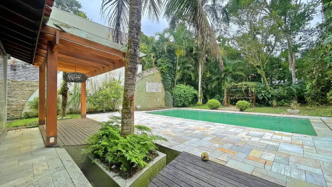 Casa com 4 quartos à venda, 293m2 em Riviera de São Lourenço, Bertioga - SP - imagem 8 Foto 8 de Casa com 4 quartos à venda, 293m2 em Riviera de São Lourenço, Bertioga - SP