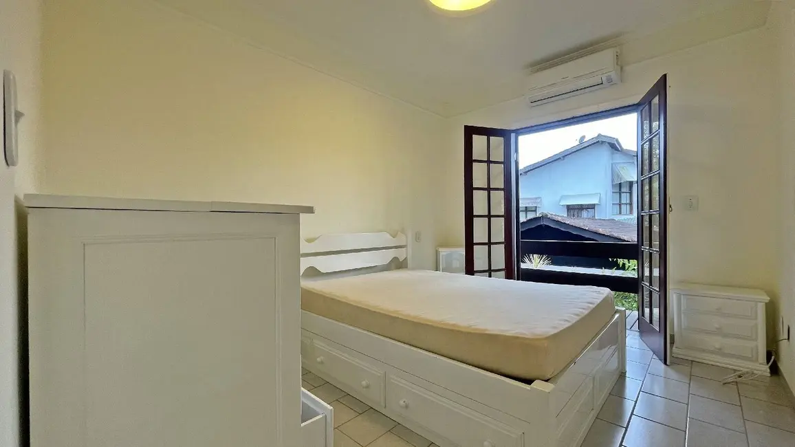 Casa com 4 quartos à venda, 293m2 em Riviera de São Lourenço, Bertioga - SP - imagem 6 Foto 6 de Casa com 4 quartos à venda, 293m2 em Riviera de São Lourenço, Bertioga - SP