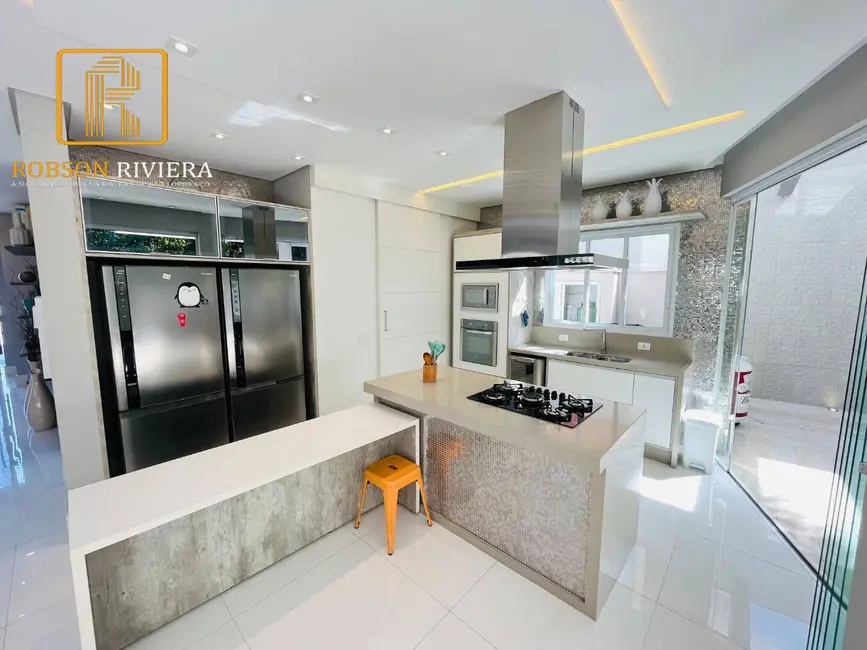 Casa com 7 quartos à venda, 657m2 em Riviera de São Lourenço, Bertioga - SP - imagem 8 Foto 8 de Casa com 7 quartos à venda, 657m2 em Riviera de São Lourenço, Bertioga - SP