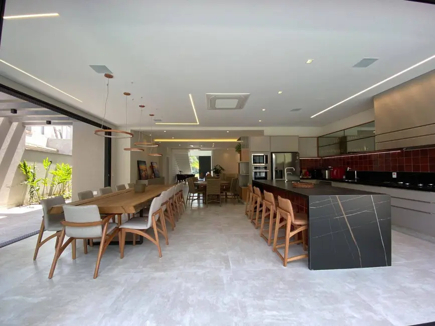 Foto 3 de Casa com 6 quartos à venda, 450m2 em Riviera de São Lourenço, Bertioga - SP