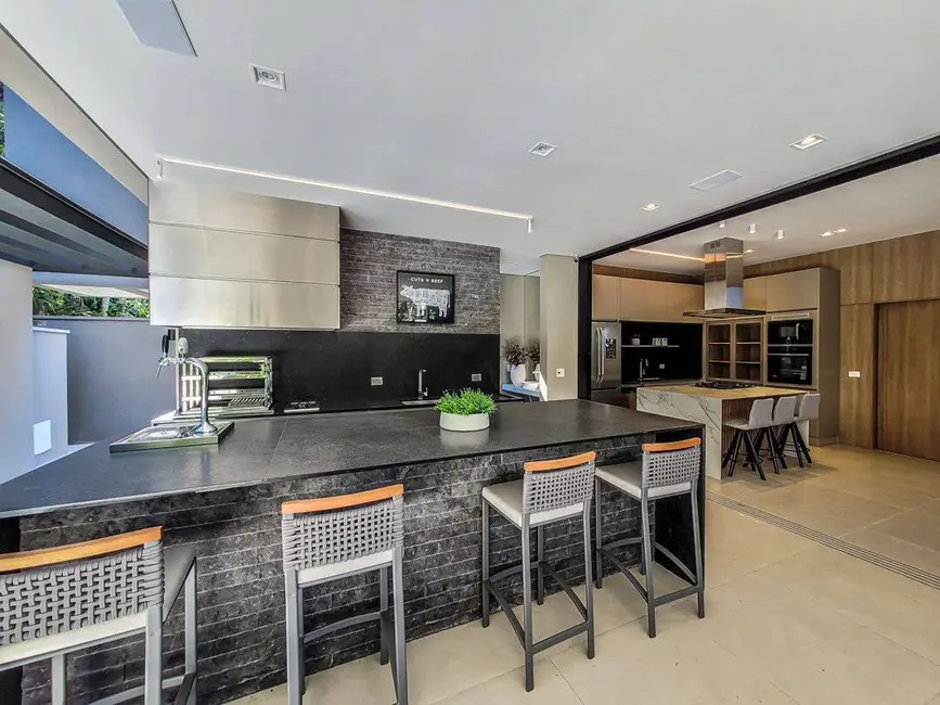 Foto 9 de Casa com 5 quartos à venda, 400m2 em Riviera de São Lourenço, Bertioga - SP