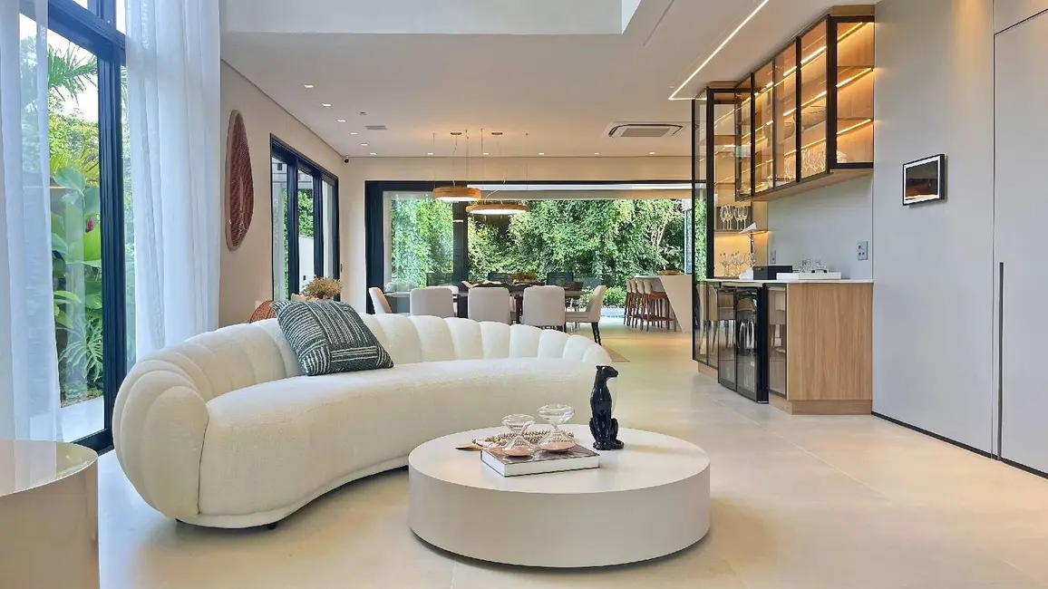Casa com 6 quartos à venda, 415m2 em Riviera de São Lourenço, Bertioga - SP - imagem 2 Foto 2 de Casa com 6 quartos à venda, 415m2 em Riviera de São Lourenço, Bertioga - SP