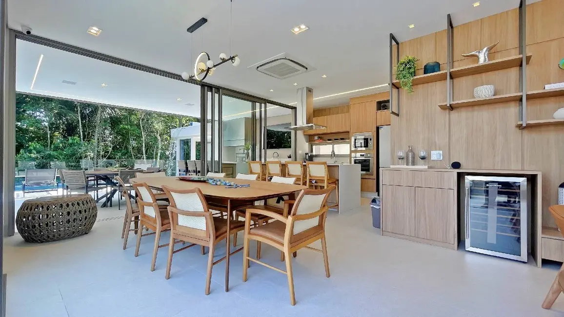Casa com 6 quartos à venda, 370m2 em Riviera de São Lourenço, Bertioga - SP - imagem 2 Foto 2 de Casa com 6 quartos à venda, 370m2 em Riviera de São Lourenço, Bertioga - SP