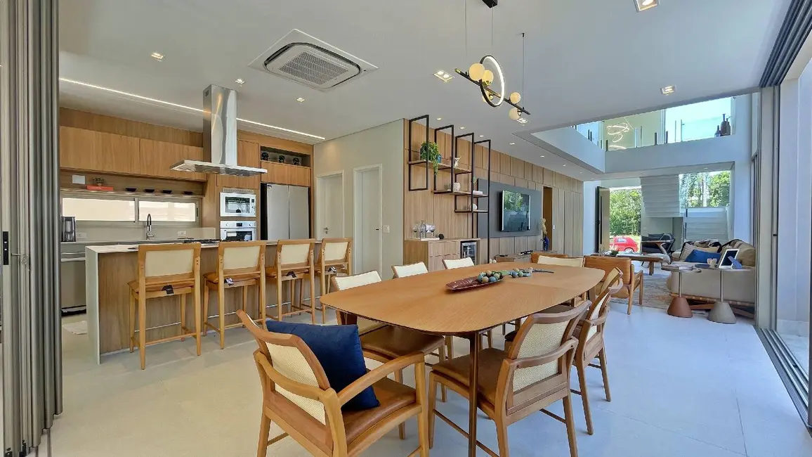 Casa com 6 quartos à venda, 370m2 em Riviera de São Lourenço, Bertioga - SP - imagem 3 Foto 3 de Casa com 6 quartos à venda, 370m2 em Riviera de São Lourenço, Bertioga - SP