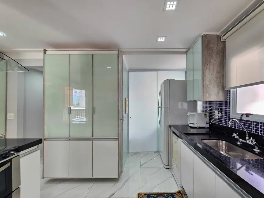 Cobertura com 5 quartos à venda, 215m2 em Riviera de São Lourenço, Bertioga - SP - imagem 9 Foto 9 de Cobertura com 5 quartos à venda, 215m2 em Riviera de São Lourenço, Bertioga - SP