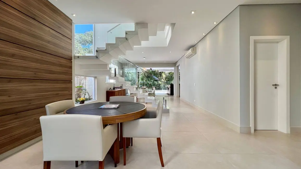 Casa com 5 quartos à venda, 367m2 em Riviera de São Lourenço, Bertioga - SP - imagem 4 Foto 4 de Casa com 5 quartos à venda, 367m2 em Riviera de São Lourenço, Bertioga - SP