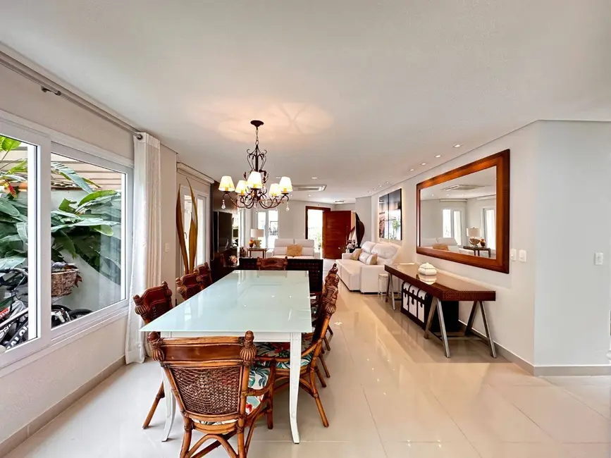 Foto 4 de Casa com 5 quartos à venda, 373m2 em Riviera de São Lourenço, Bertioga - SP