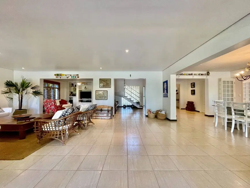 Foto 3 de Casa com 5 quartos à venda, 518m2 em Riviera de São Lourenço, Bertioga - SP
