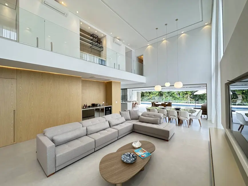 Foto 5 de Casa com 6 quartos à venda, 429m2 em Riviera de São Lourenço, Bertioga - SP