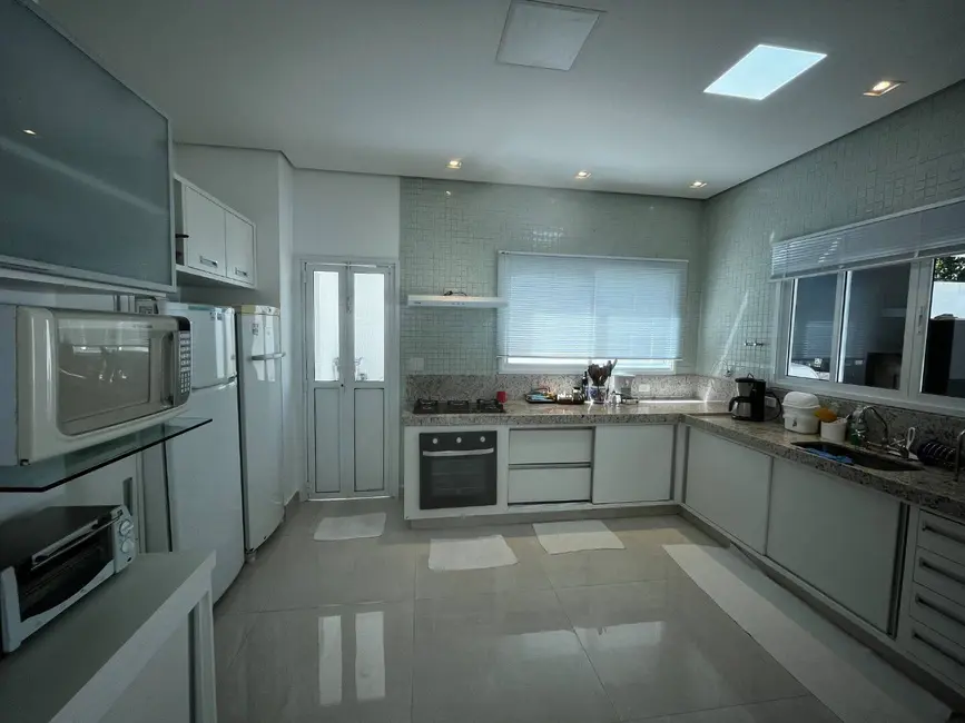 Foto 6 de Casa com 6 quartos à venda, 326m2 em Riviera de São Lourenço, Bertioga - SP