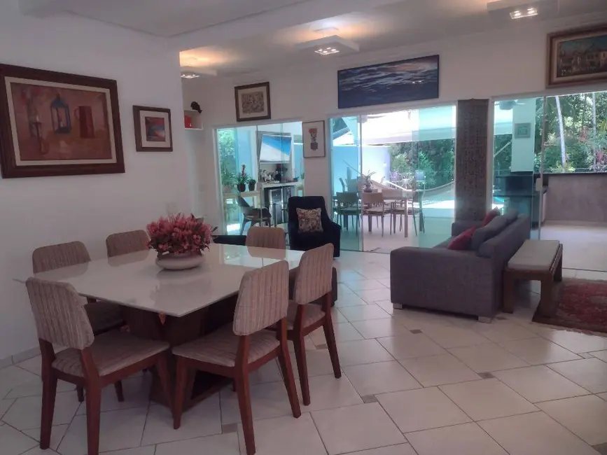 Casa com 4 quartos à venda, 300m2 em Riviera de São Lourenço, Bertioga - SP - imagem 8 Foto 8 de Casa com 4 quartos à venda, 300m2 em Riviera de São Lourenço, Bertioga - SP