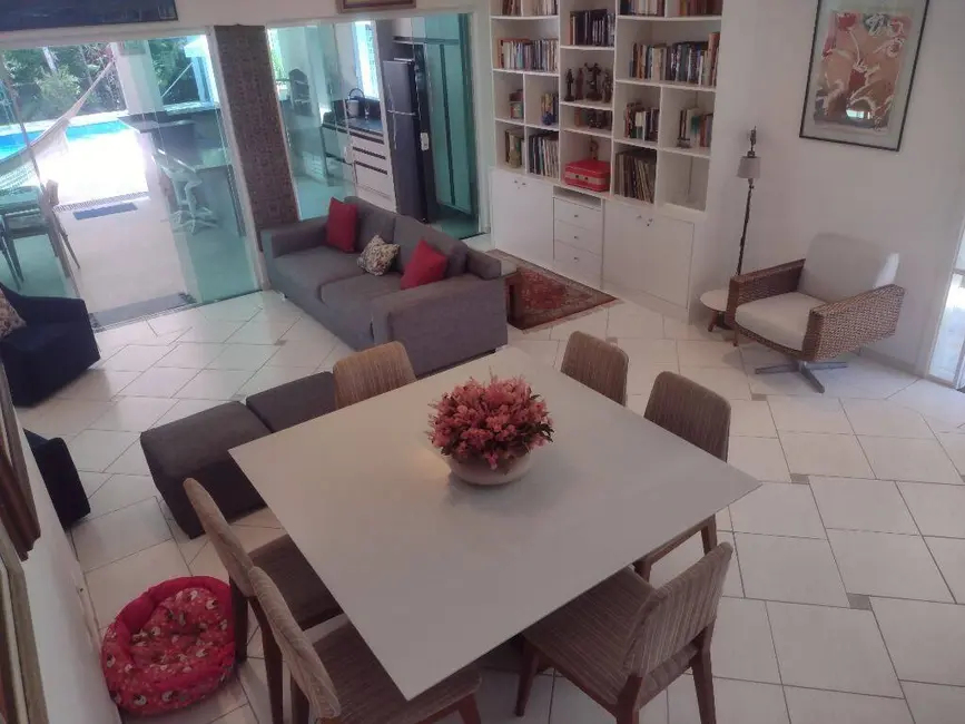 Casa com 4 quartos à venda, 300m2 em Riviera de São Lourenço, Bertioga - SP - imagem 9 Foto 9 de Casa com 4 quartos à venda, 300m2 em Riviera de São Lourenço, Bertioga - SP