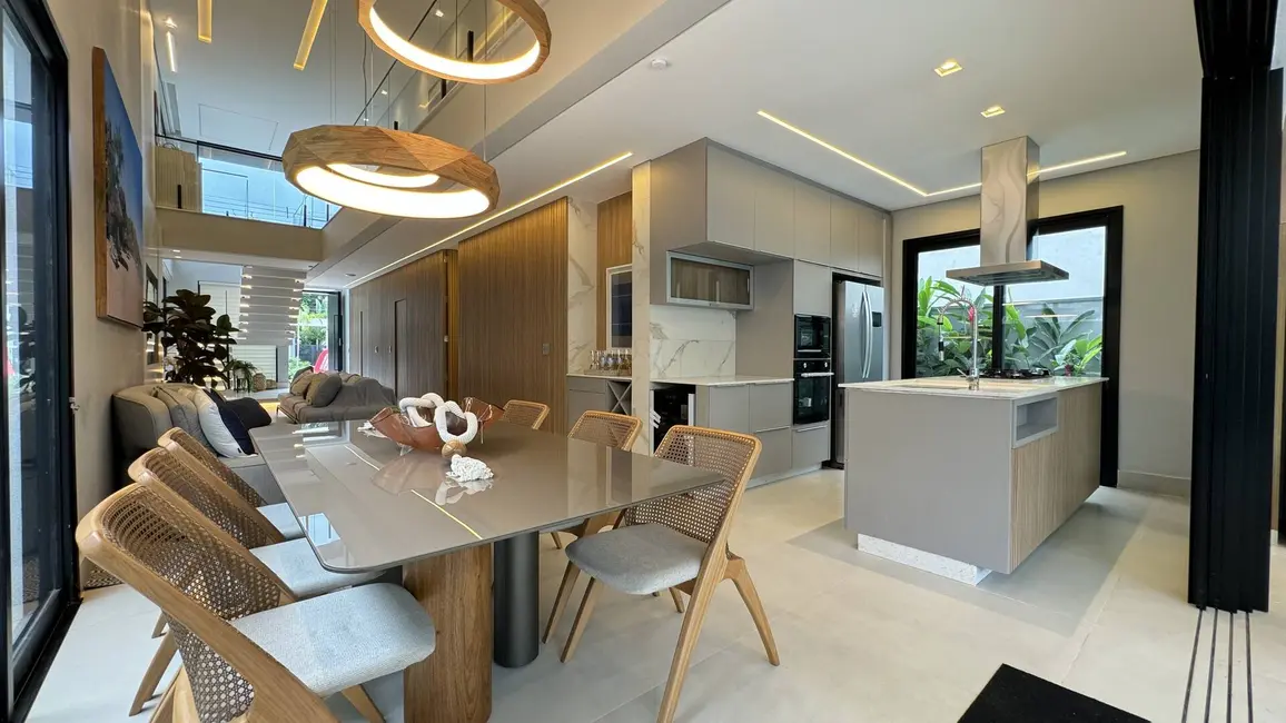 Foto 8 de Casa com 6 quartos à venda, 380m2 em Riviera de São Lourenço, Bertioga - SP