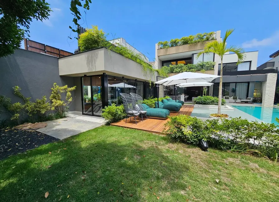 Foto 1 de Casa com 7 quartos à venda, 940m2 em Riviera de São Lourenço, Bertioga - SP