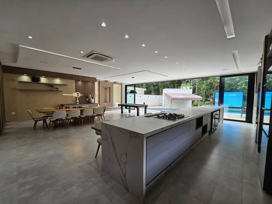 Foto 3 de Casa com 7 quartos à venda, 611m2 em Riviera de São Lourenço, Bertioga - SP