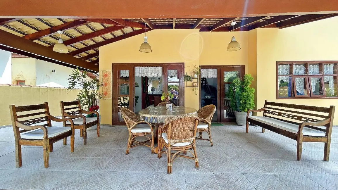 Casa com 3 quartos à venda, 202m2 em Riviera de São Lourenço, Bertioga - SP - imagem 4 Foto 4 de Casa com 3 quartos à venda, 202m2 em Riviera de São Lourenço, Bertioga - SP