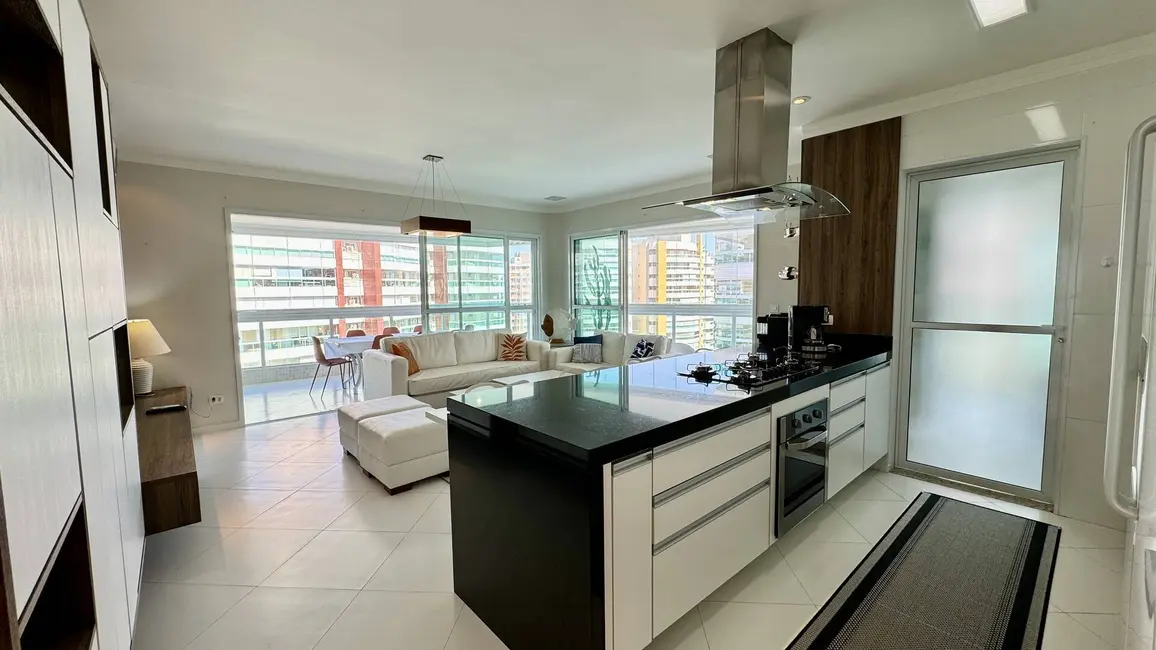 Foto 4 de Apartamento com 3 quartos à venda, 152m2 em Riviera de São Lourenço, Bertioga - SP