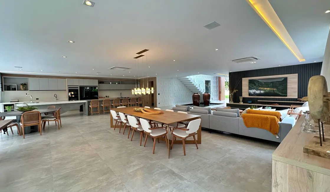 Foto 3 de Casa com 6 quartos à venda, 751m2 em Riviera de São Lourenço, Bertioga - SP