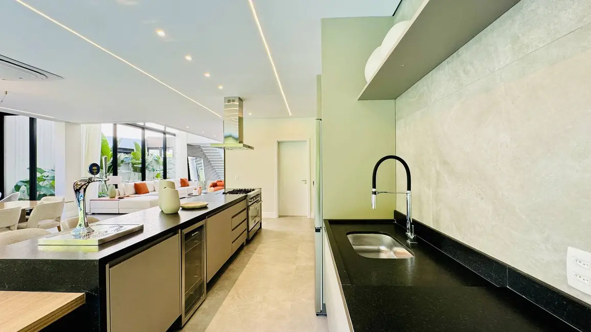 Foto 8 de Casa com 6 quartos à venda, 420m2 em Riviera de São Lourenço, Bertioga - SP