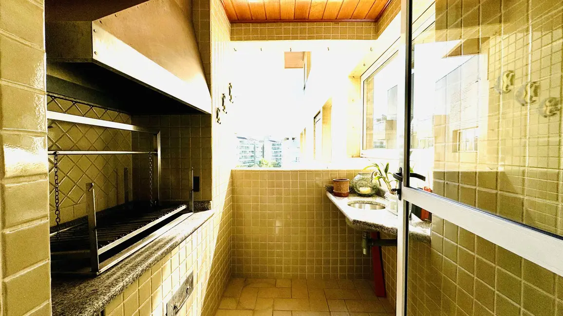 Foto 6 de Apartamento com 3 quartos à venda, 193m2 em Riviera de São Lourenço, Bertioga - SP