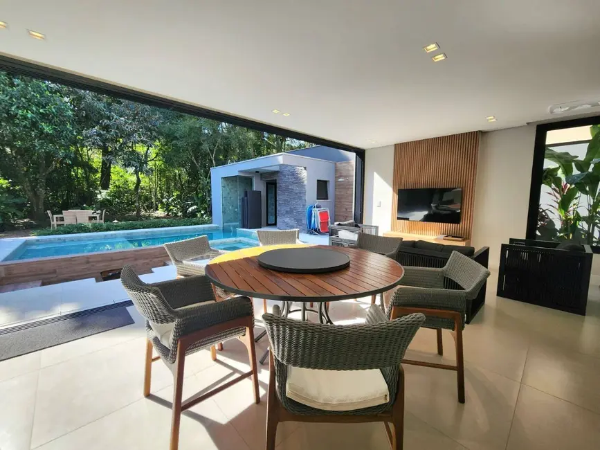 Foto 4 de Casa com 5 quartos à venda, 336m2 em Riviera de São Lourenço, Bertioga - SP