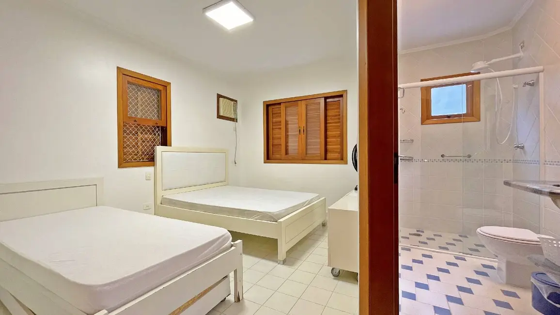 Foto 8 de Casa com 4 quartos à venda, 272m2 em Riviera de São Lourenço, Bertioga - SP