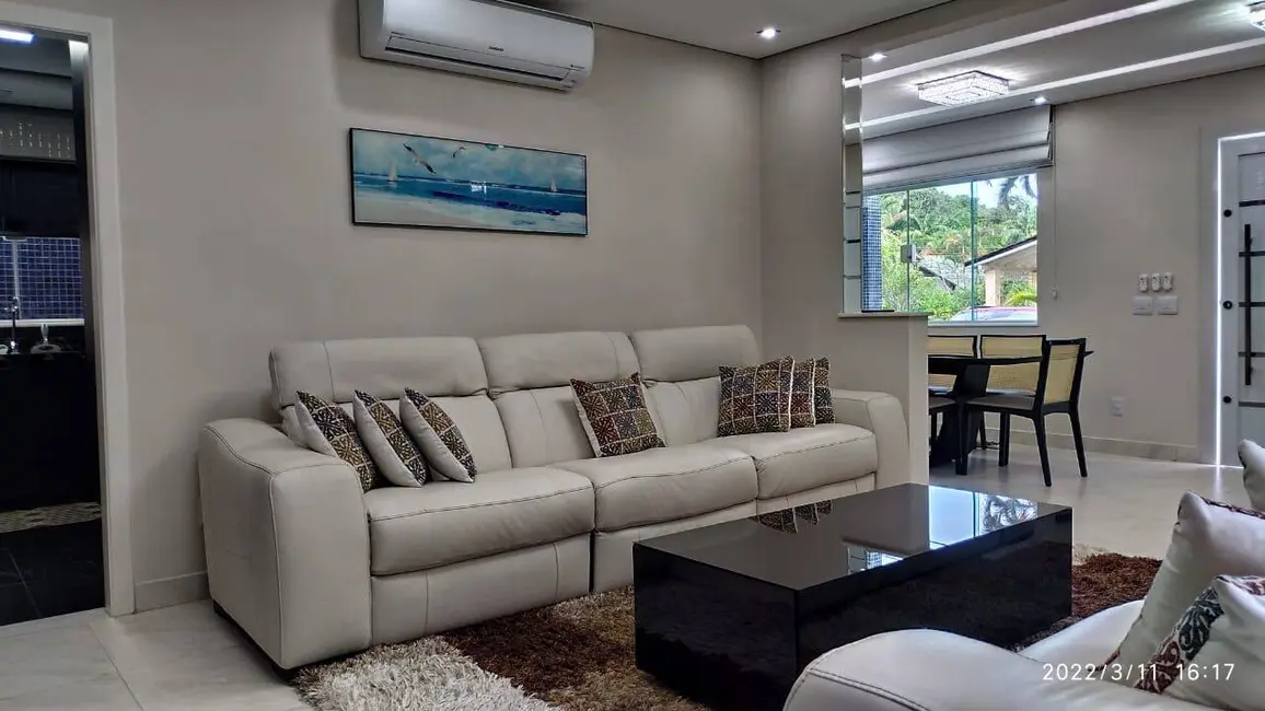 Casa com 5 quartos à venda, 200m2 em Riviera de São Lourenço, Bertioga - SP - imagem 6 Foto 6 de Casa com 5 quartos à venda, 200m2 em Riviera de São Lourenço, Bertioga - SP