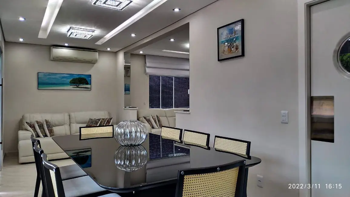 Casa com 5 quartos à venda, 200m2 em Riviera de São Lourenço, Bertioga - SP - imagem 8 Foto 8 de Casa com 5 quartos à venda, 200m2 em Riviera de São Lourenço, Bertioga - SP