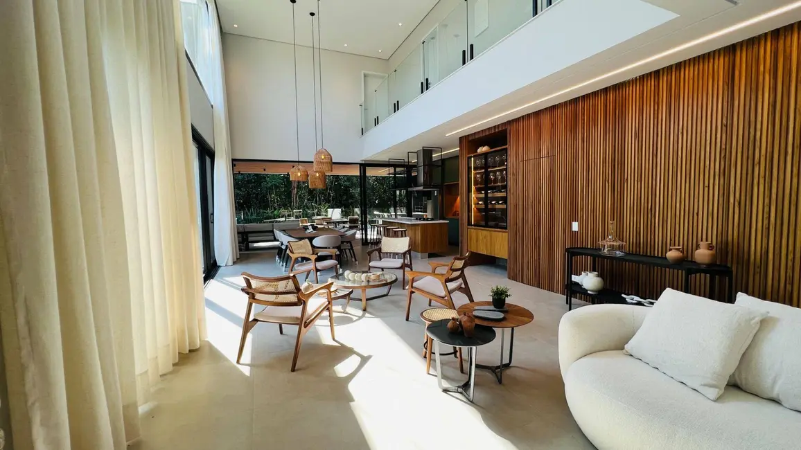 Casa com 6 quartos à venda, 450m2 em Riviera de São Lourenço, Bertioga - SP - imagem 3 Foto 3 de Casa com 6 quartos à venda, 450m2 em Riviera de São Lourenço, Bertioga - SP