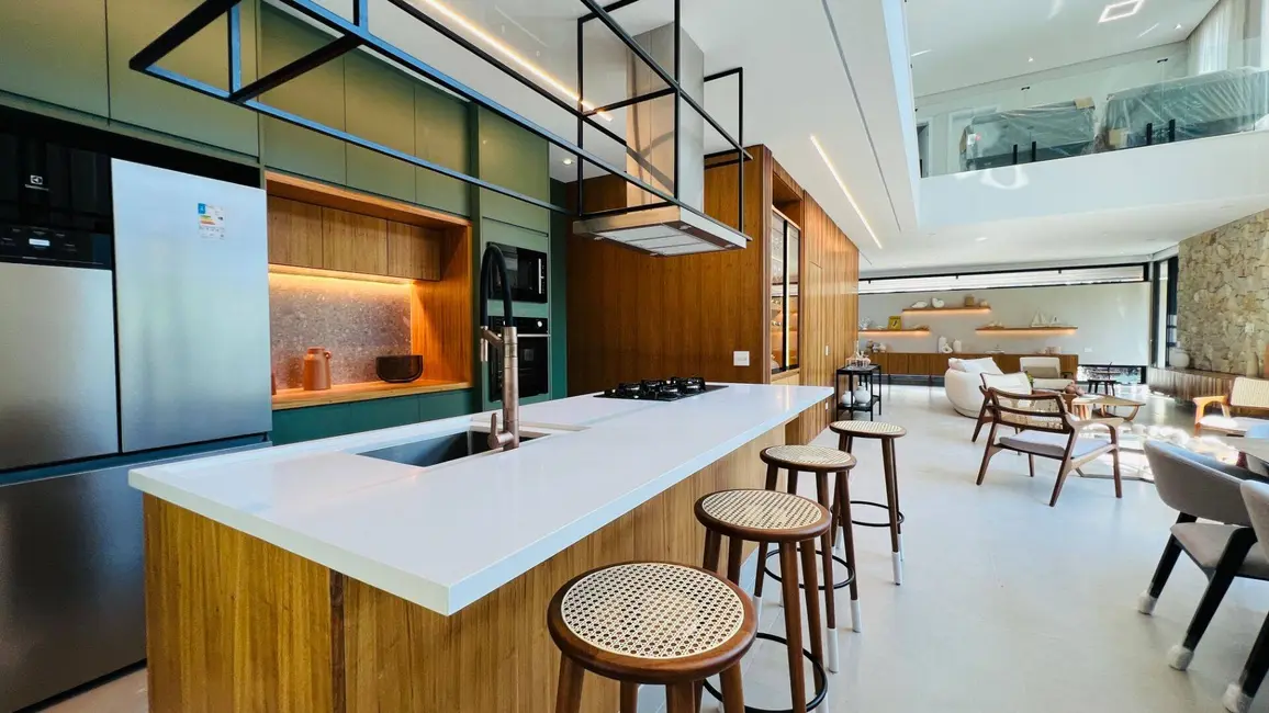 Casa com 6 quartos à venda, 450m2 em Riviera de São Lourenço, Bertioga - SP - imagem 7 Foto 7 de Casa com 6 quartos à venda, 450m2 em Riviera de São Lourenço, Bertioga - SP