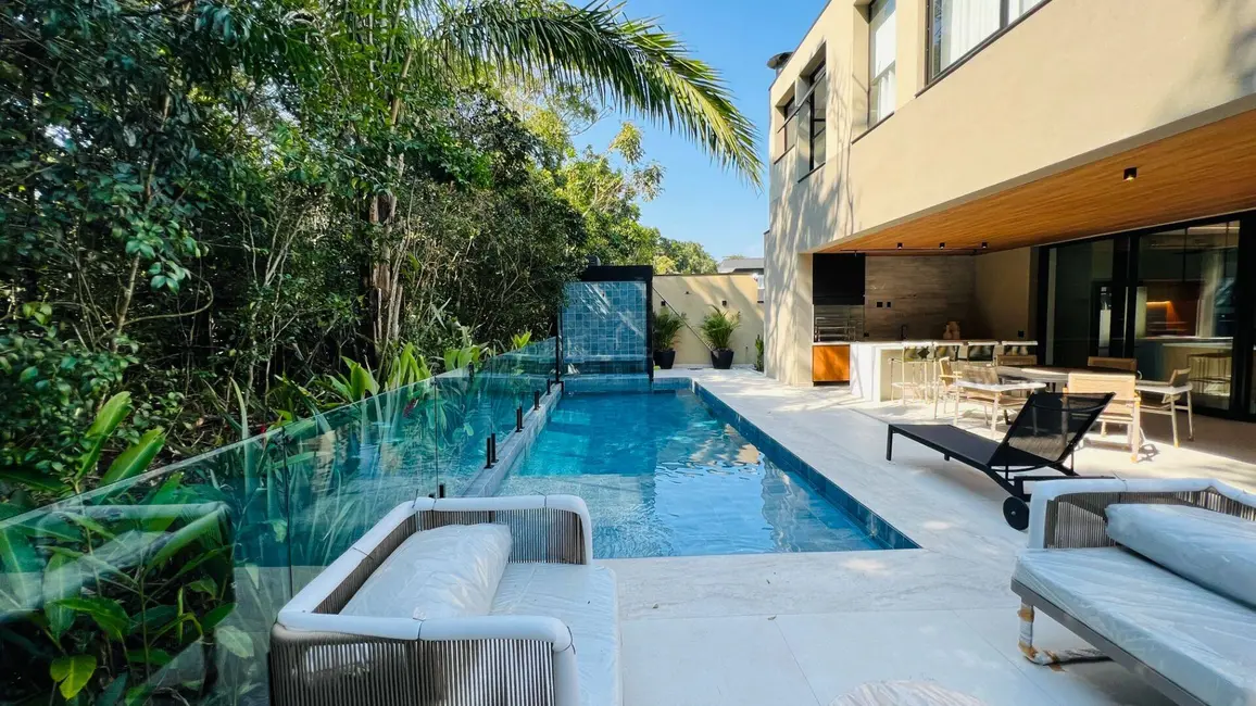 Casa com 6 quartos à venda, 450m2 em Riviera de São Lourenço, Bertioga - SP - imagem 9 Foto 9 de Casa com 6 quartos à venda, 450m2 em Riviera de São Lourenço, Bertioga - SP