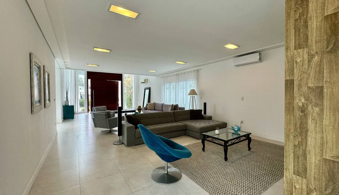 Foto 2 de Casa com 5 quartos à venda, 320m2 em Riviera de São Lourenço, Bertioga - SP