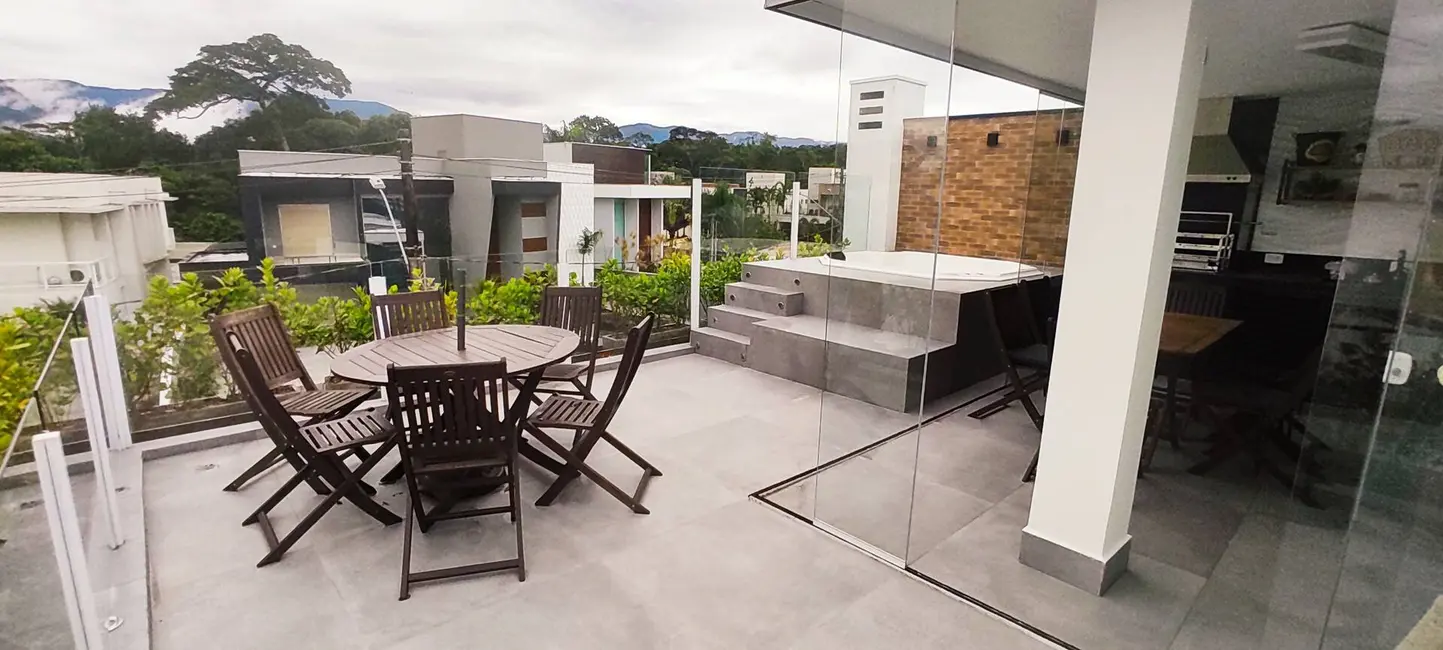 Foto 5 de Casa com 4 quartos à venda, 233m2 em Riviera de São Lourenço, Bertioga - SP