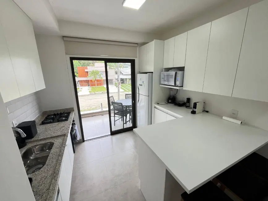 Foto 4 de Casa com 2 quartos à venda, 69m2 em Riviera de São Lourenço, Bertioga - SP