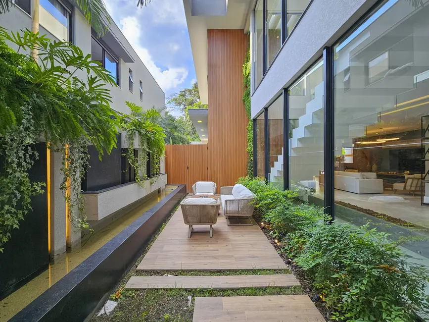 Foto 8 de Casa com 6 quartos à venda, 580m2 em Riviera de São Lourenço, Bertioga - SP